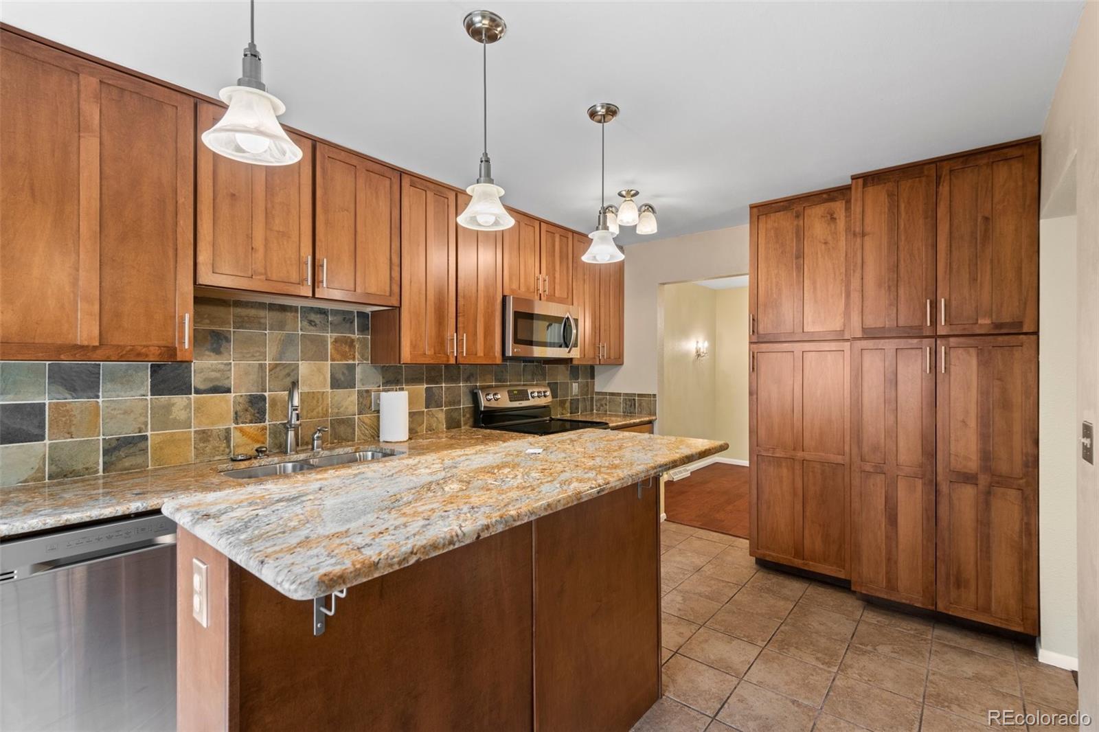 MLS Image #13 for 141 s upham court,lakewood, Colorado