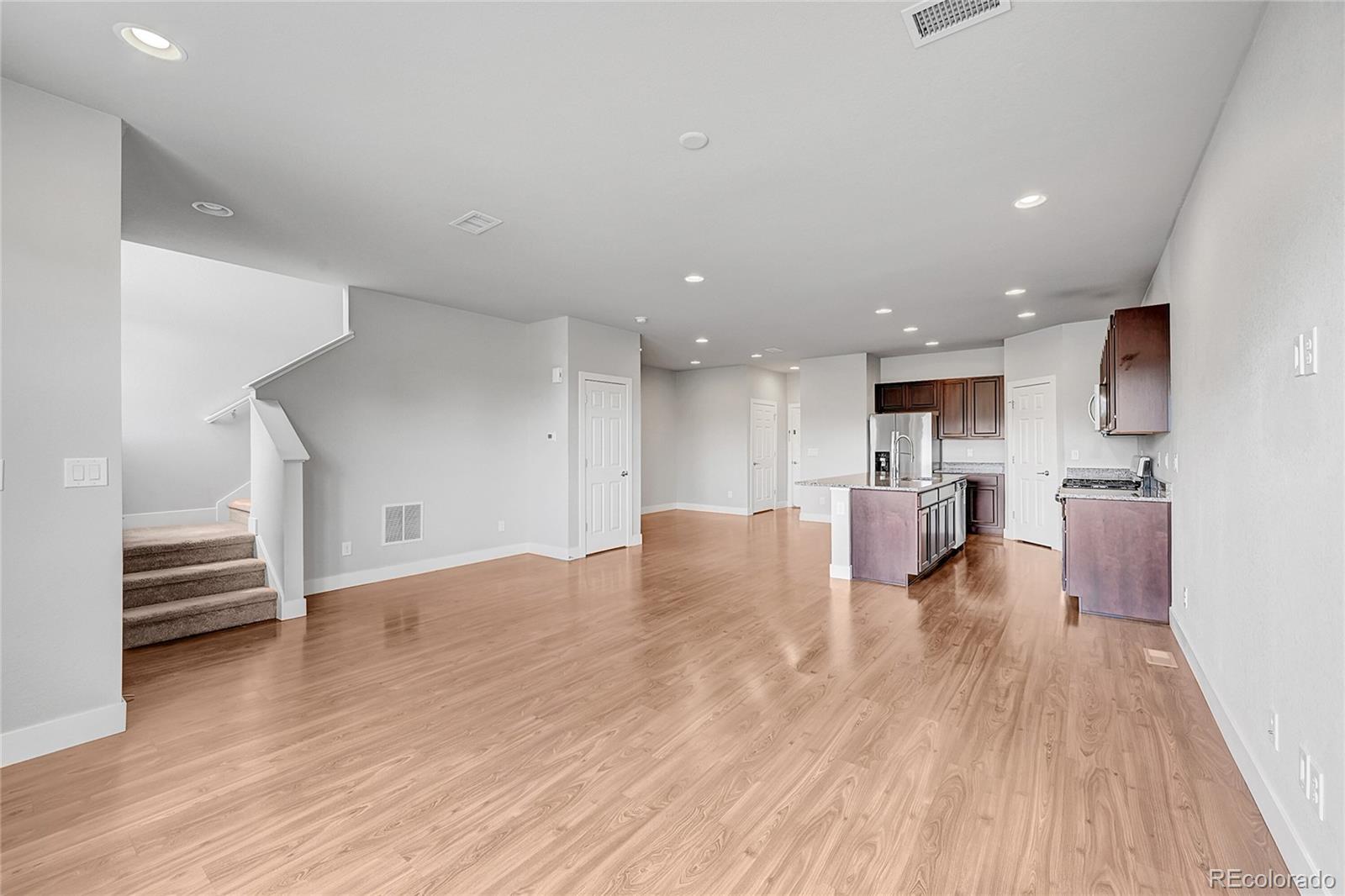 MLS Image #14 for 16261  bolling drive,denver, Colorado