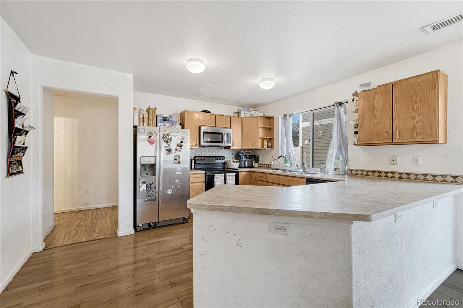 MLS Image #9 for 20516  robins drive,denver, Colorado