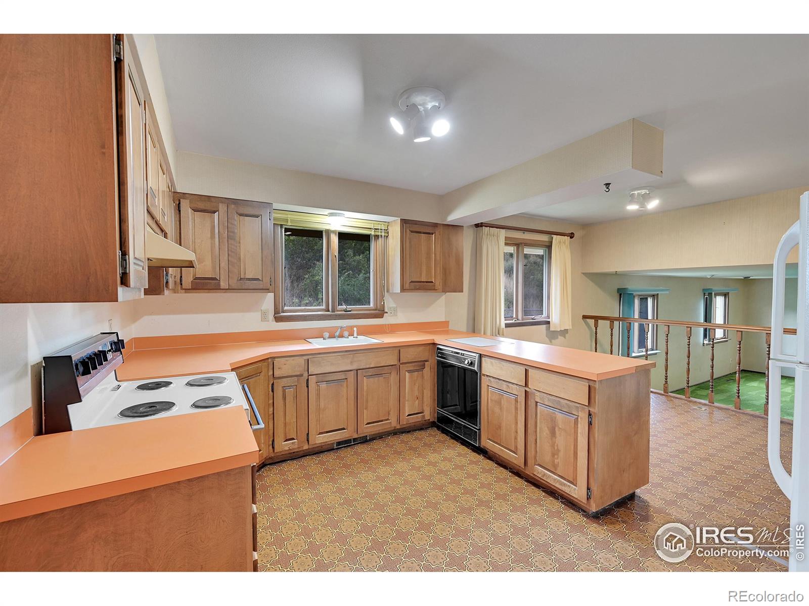 MLS Image #6 for 1304  westridge drive,loveland, Colorado