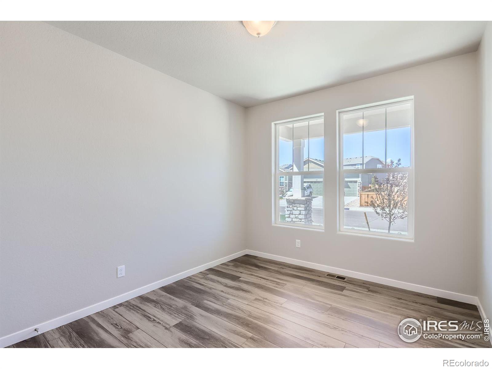 MLS Image #8 for 824  emerald lakes street,severance, Colorado