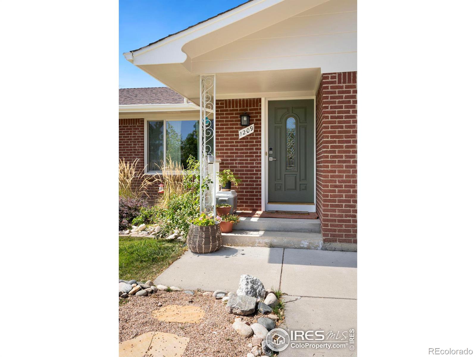 MLS Image #1 for 1209  heather drive,loveland, Colorado