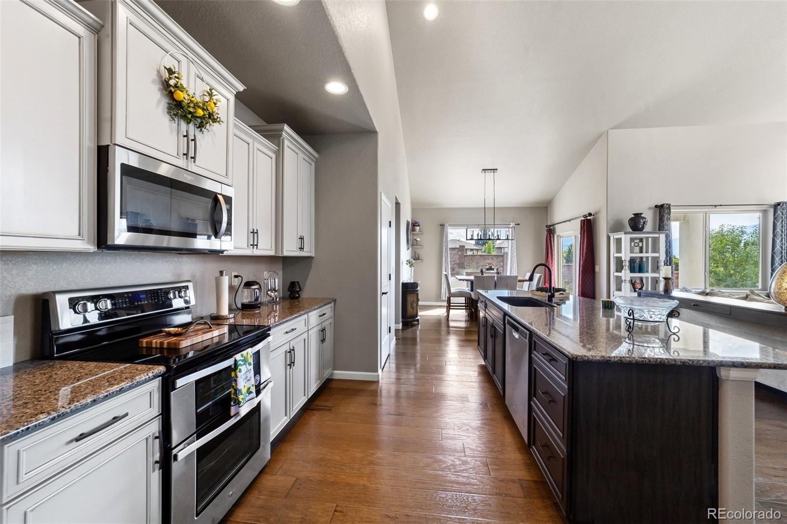 MLS Image #9 for 10549  kelowna view,colorado springs, Colorado