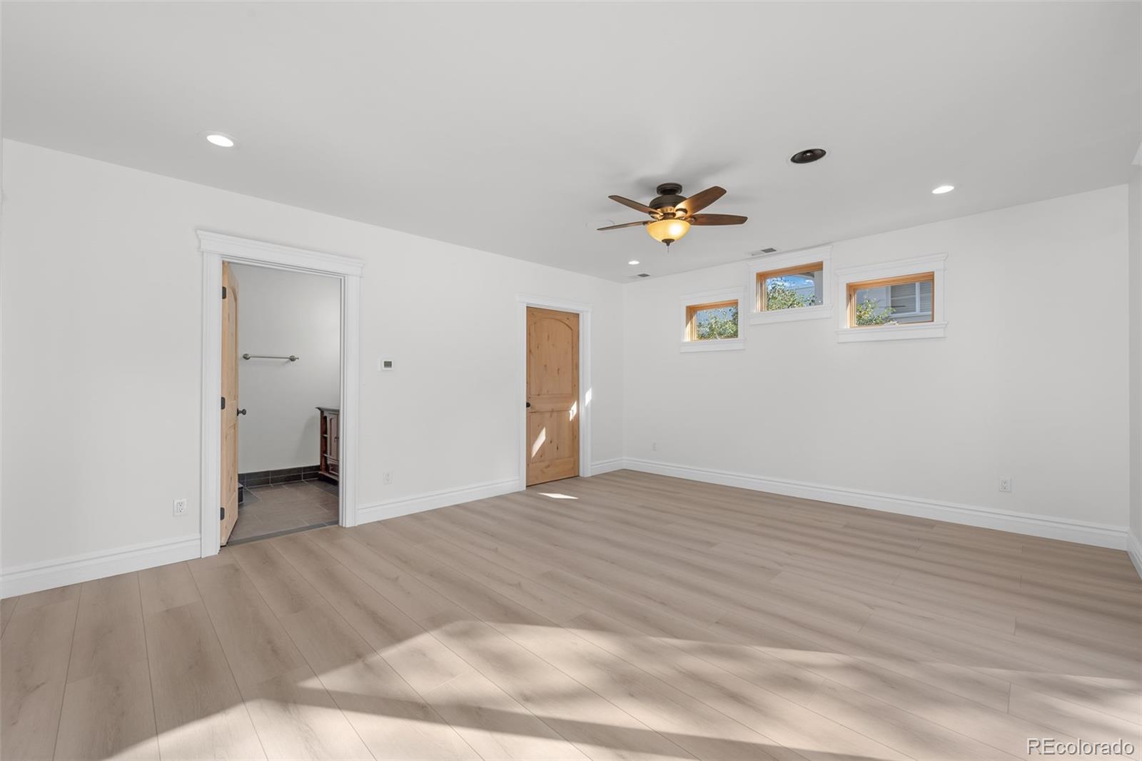 MLS Image #28 for 375 s university boulevard,denver, Colorado