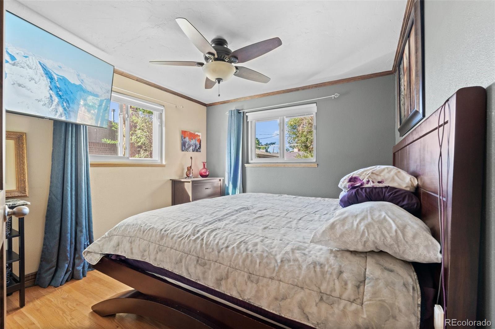 MLS Image #18 for 1363 s niagara street,denver, Colorado