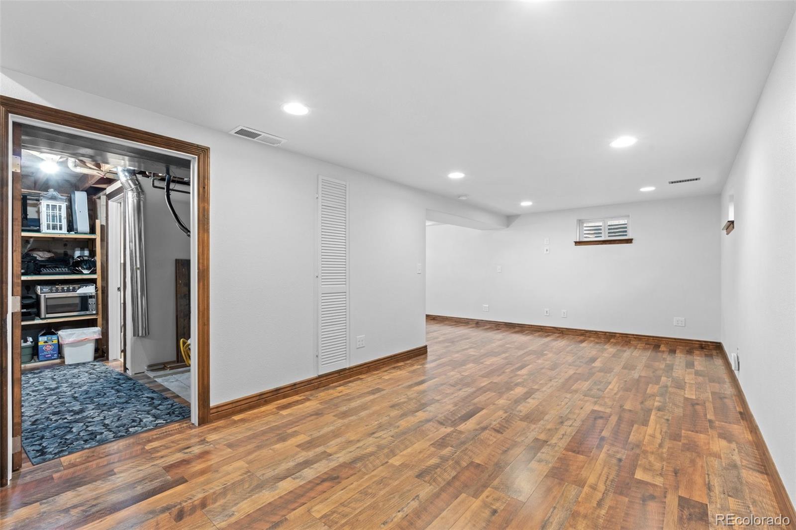 MLS Image #21 for 1363 s niagara street,denver, Colorado