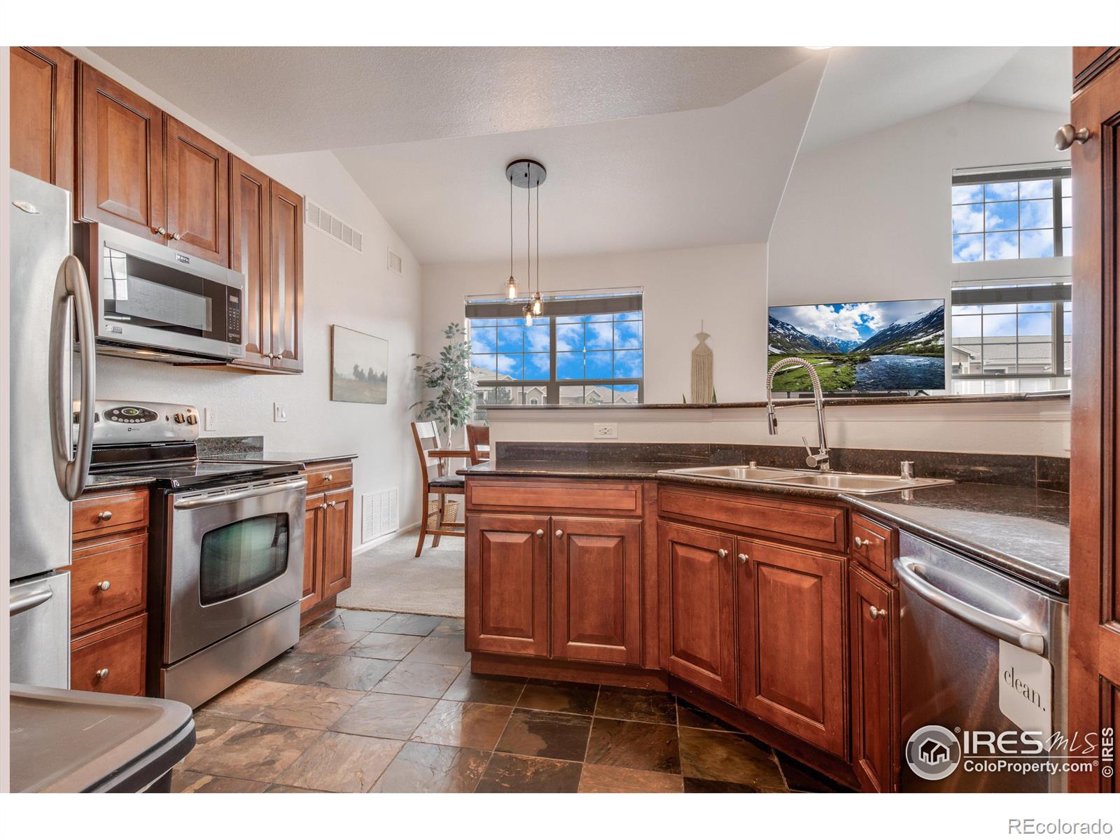 MLS Image #13 for 3035  blue sky circle,erie, Colorado