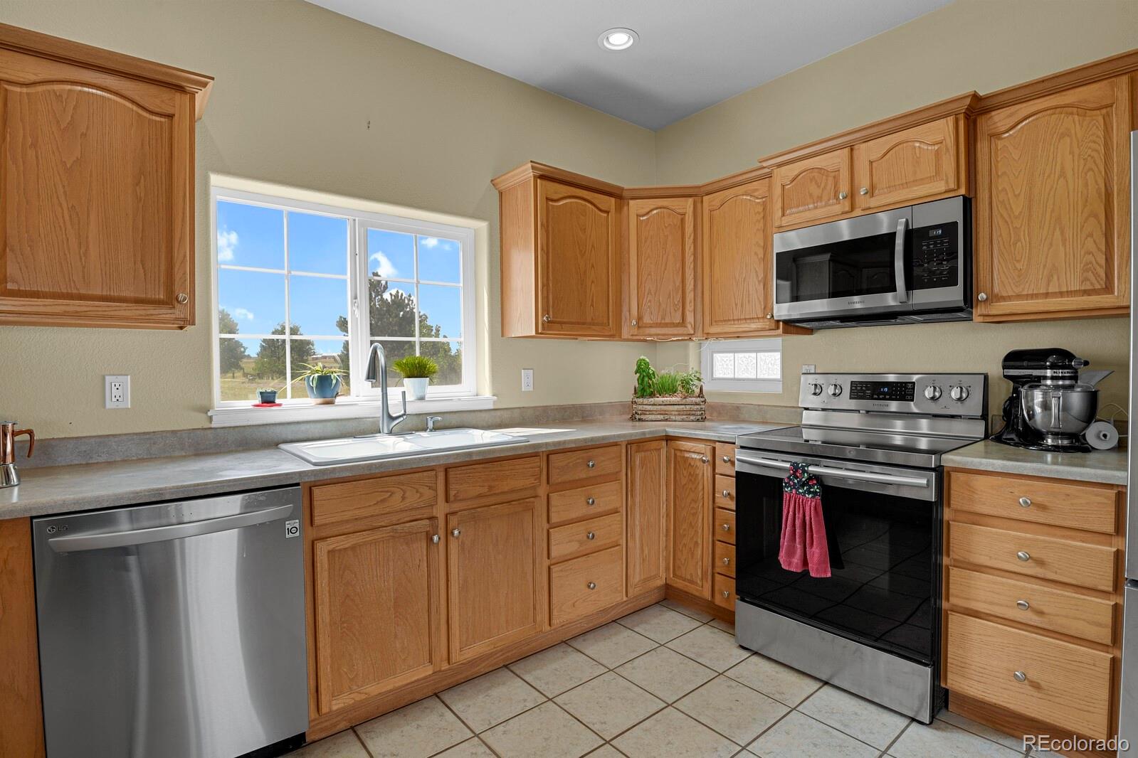 MLS Image #9 for 7432  crow court,colorado springs, Colorado