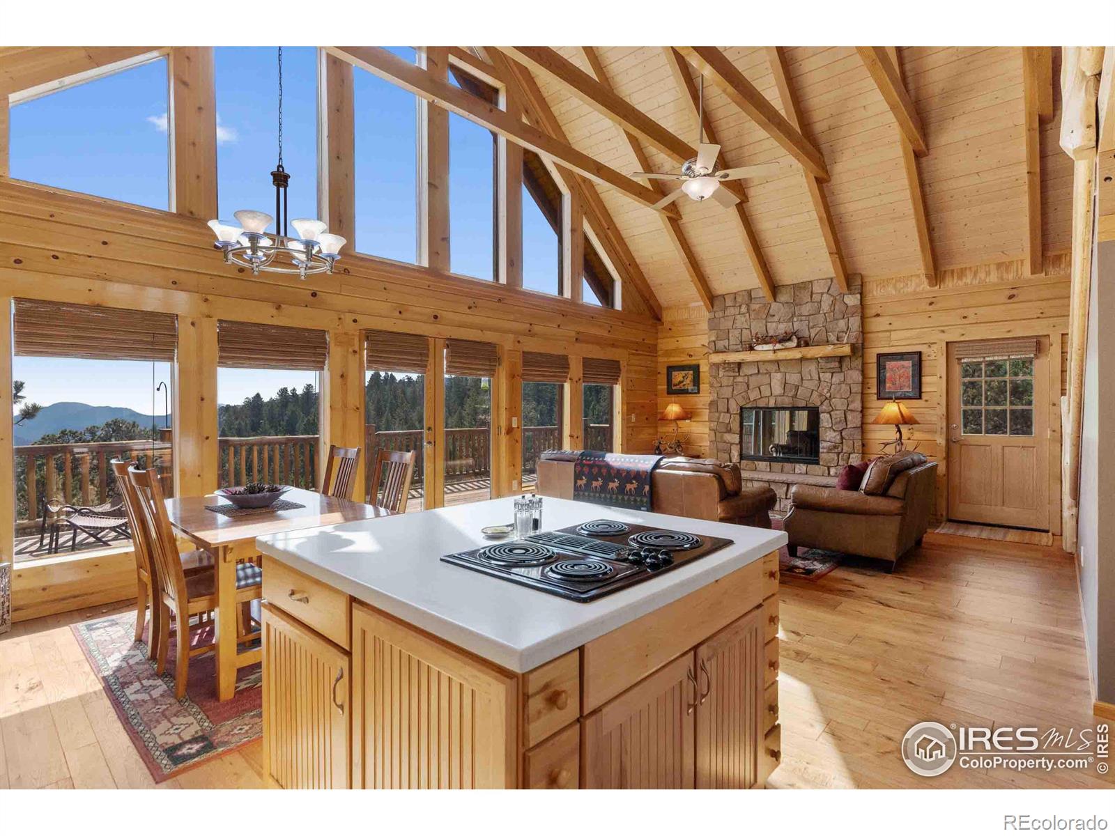 MLS Image #15 for 905  bulwark ridge drive,glen haven, Colorado