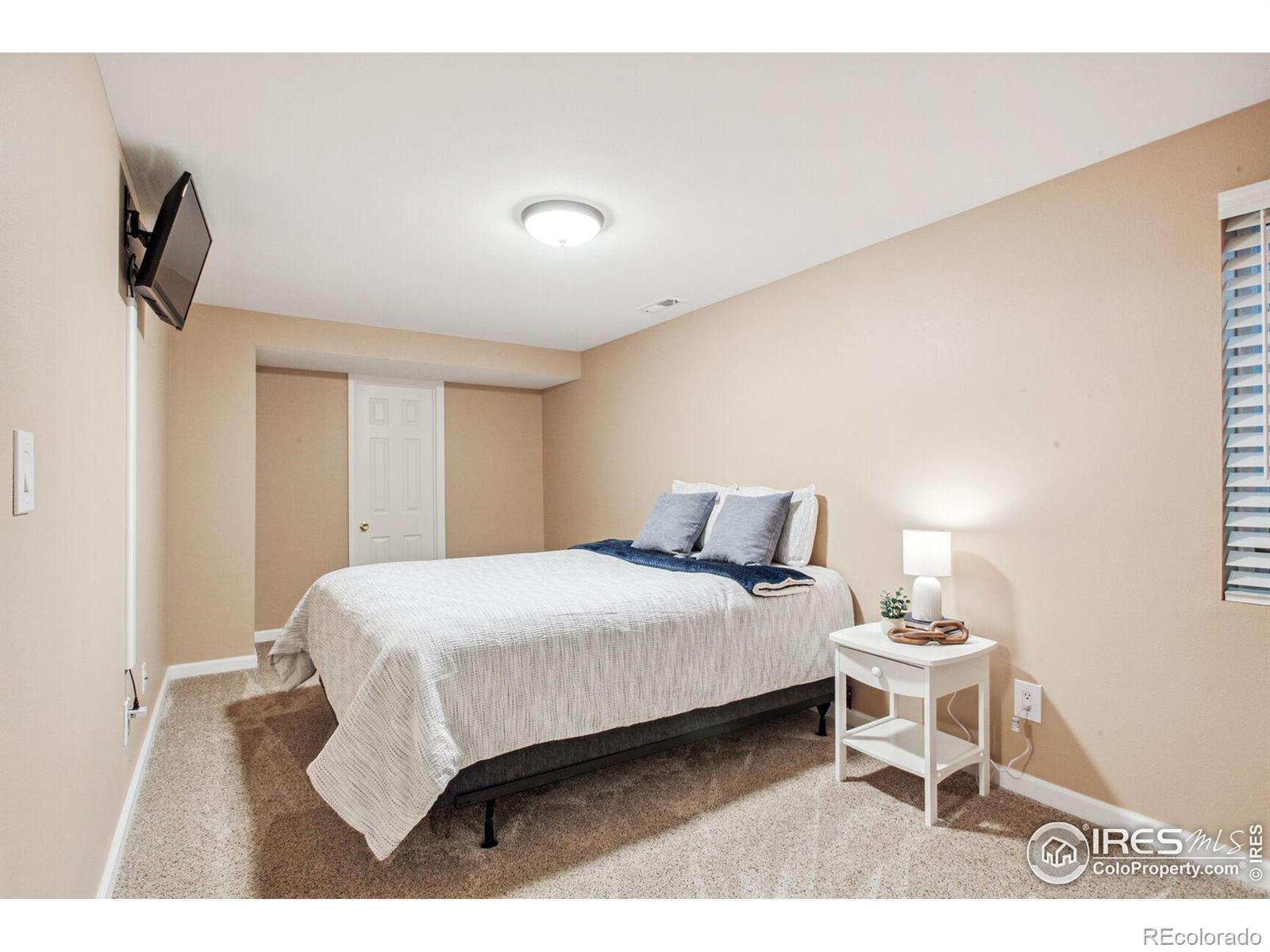 MLS Image #18 for 12162  bannock circle,denver, Colorado