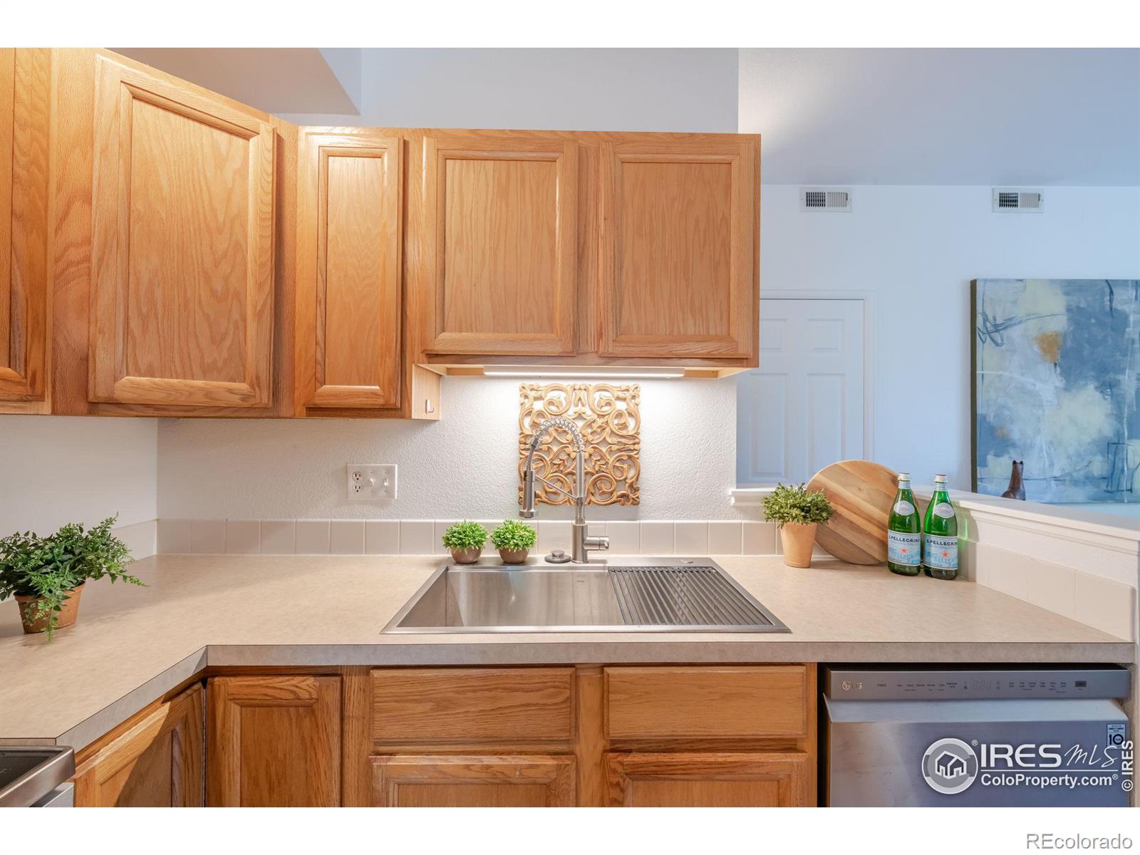 MLS Image #14 for 635  gooseberry drive,longmont, Colorado