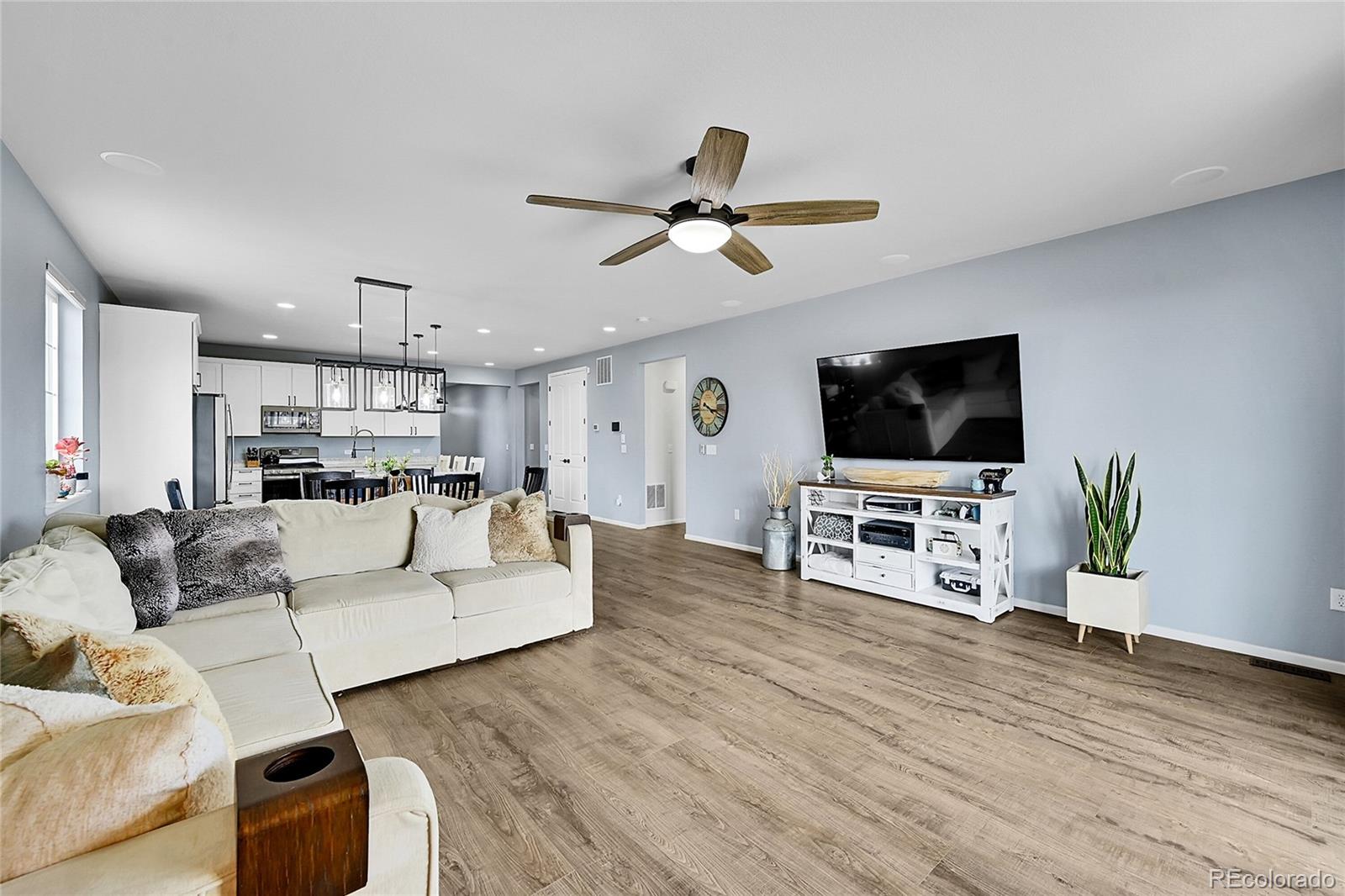 MLS Image #21 for 284 s titus street,aurora, Colorado