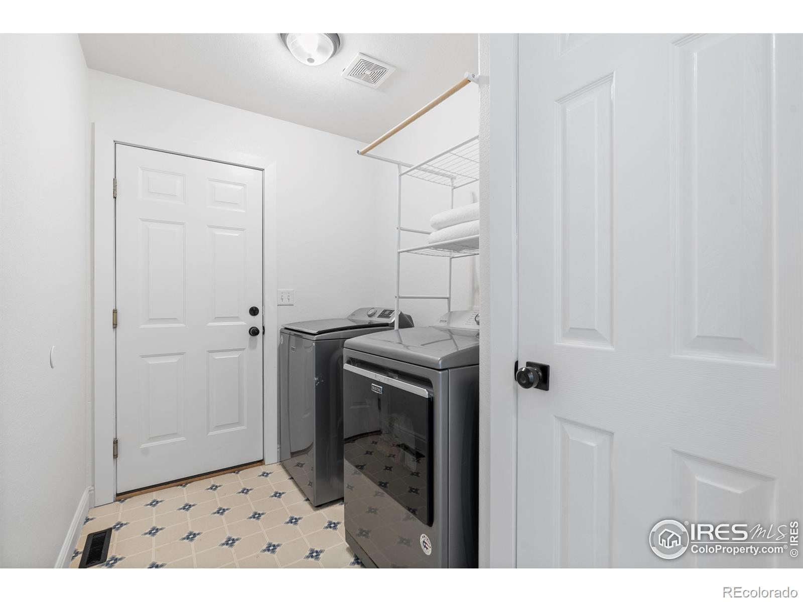 MLS Image #21 for 2052  parkwood drive,johnstown, Colorado