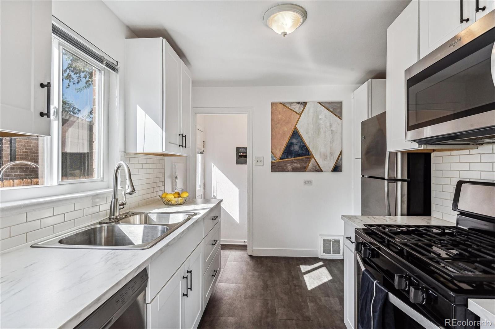 MLS Image #9 for 1543 n willow street,denver, Colorado