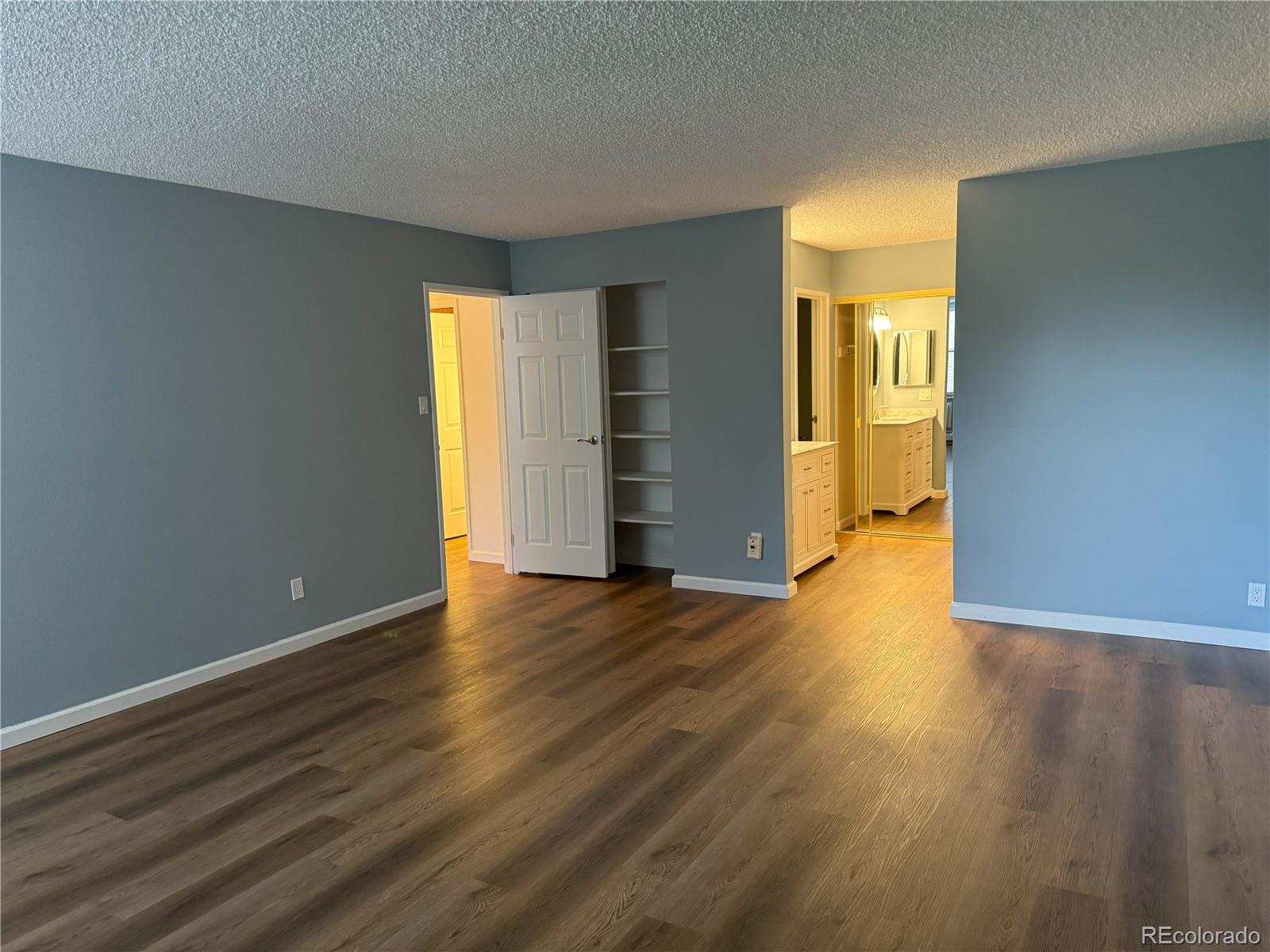 MLS Image #8 for 13901 e marina drive 105,aurora, Colorado