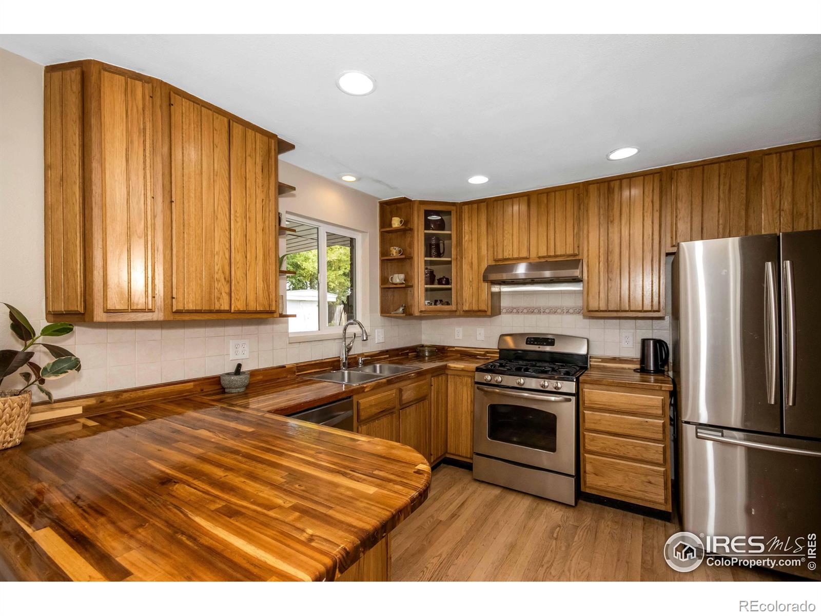 MLS Image #11 for 6591  saulsbury court,arvada, Colorado