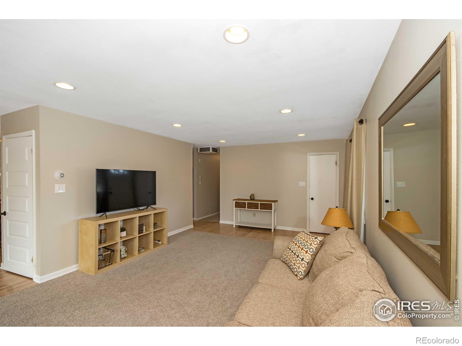 MLS Image #13 for 6591  saulsbury court,arvada, Colorado