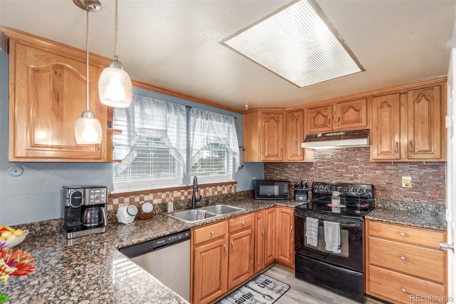 MLS Image #6 for 282 s newark circle ,aurora, Colorado