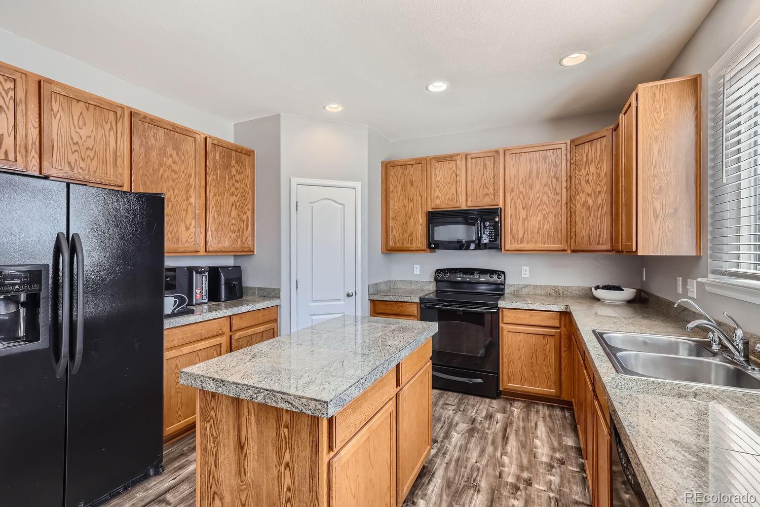 MLS Image #11 for 16444 e 99th avenue,commerce city, Colorado