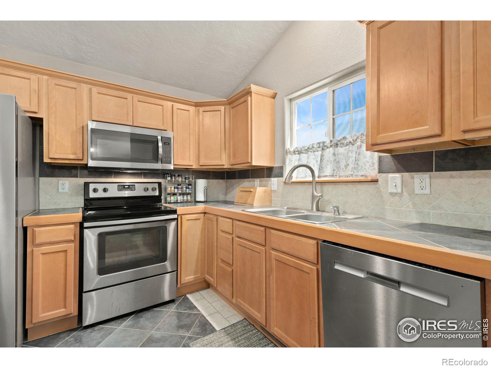 MLS Image #8 for 2835  40th avenue,greeley, Colorado