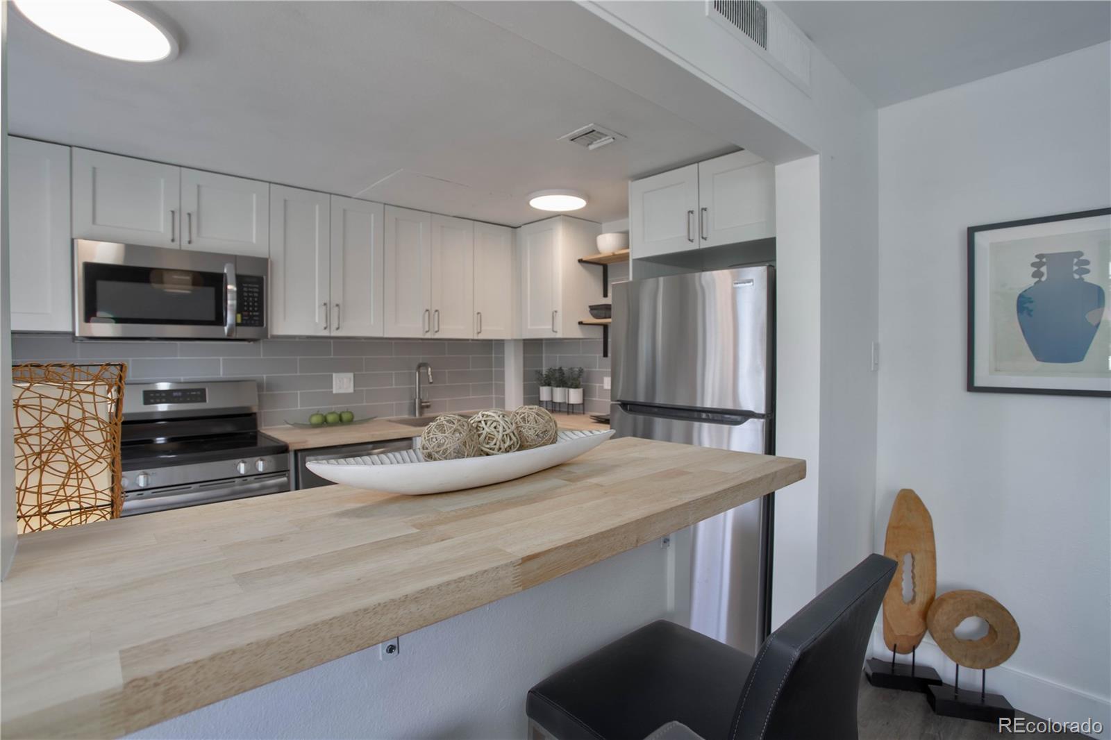 MLS Image #10 for 700 n washington street,denver, Colorado