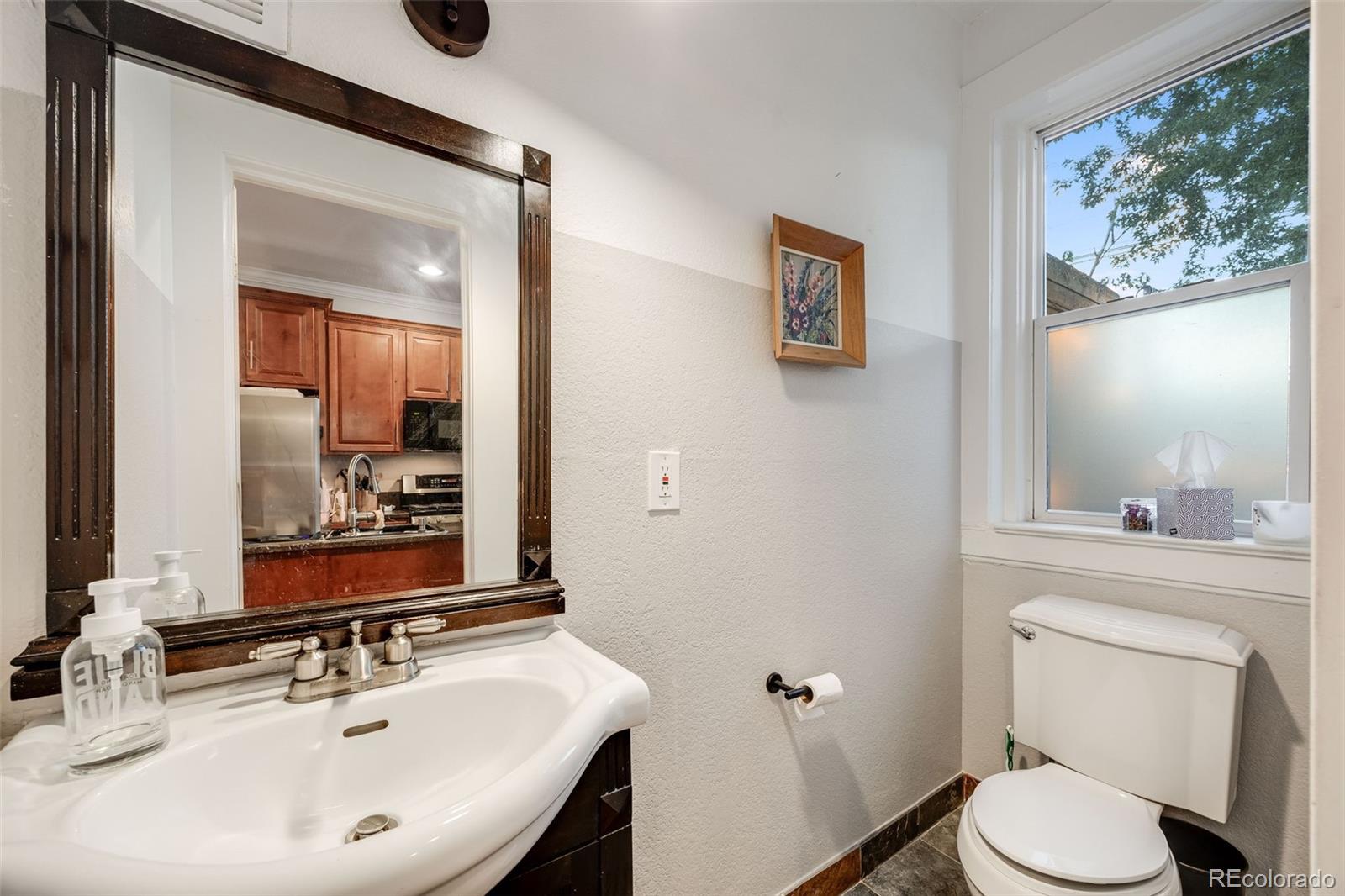 MLS Image #22 for 249 s lincoln street,denver, Colorado