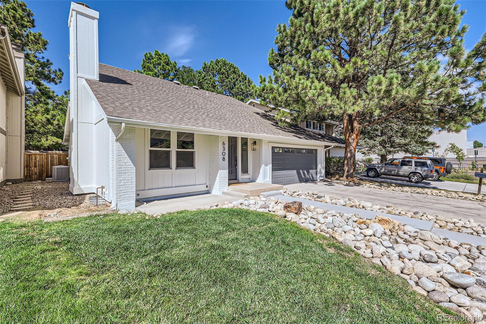 MLS Image #1 for 6308 s emporia circle,englewood, Colorado