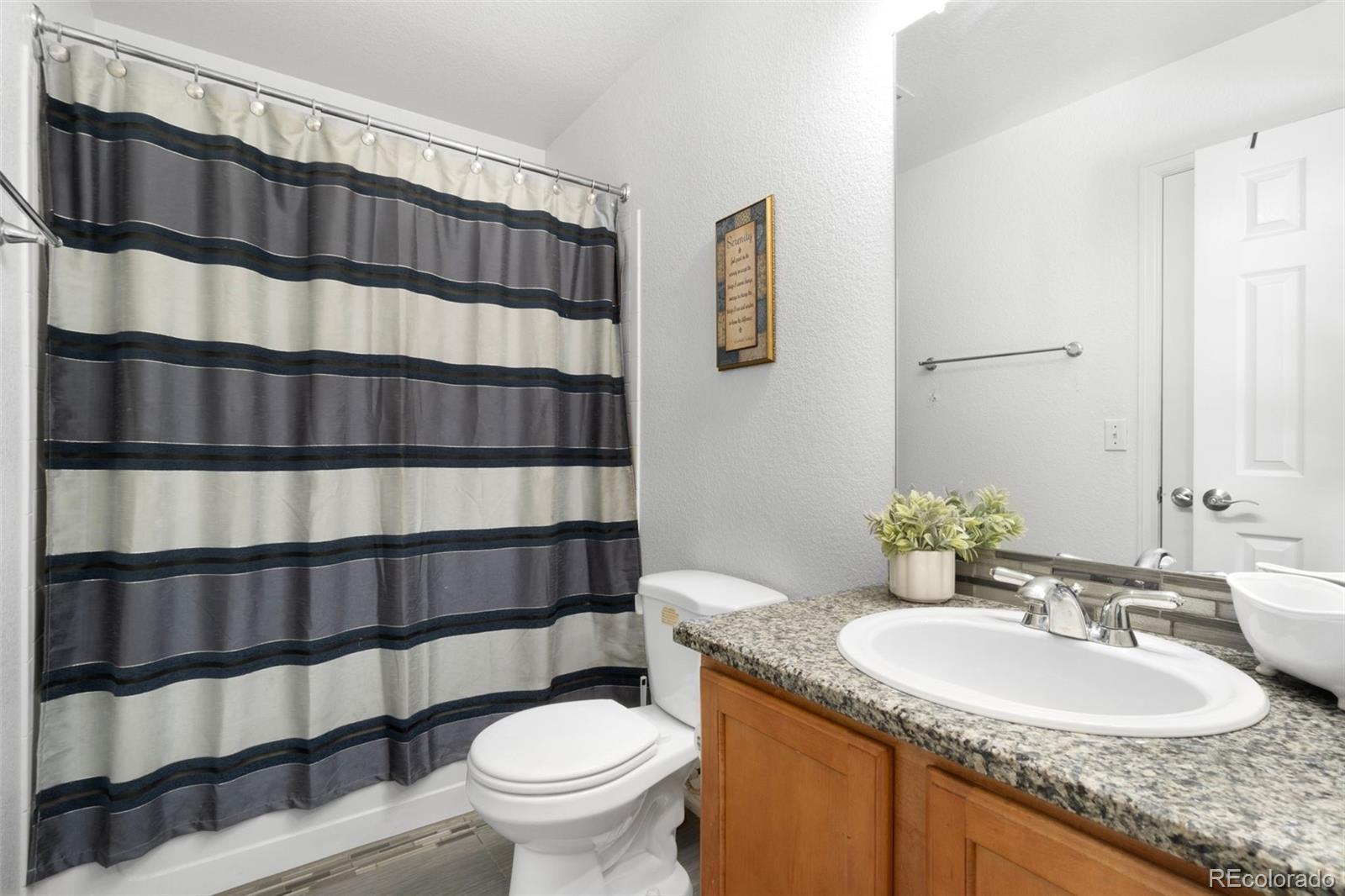 MLS Image #12 for 19046 e 57th place,denver, Colorado