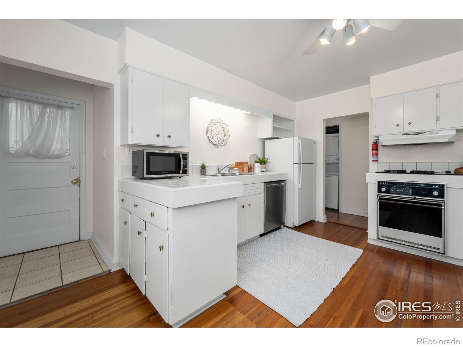 MLS Image #14 for 2055 s williams street,denver, Colorado