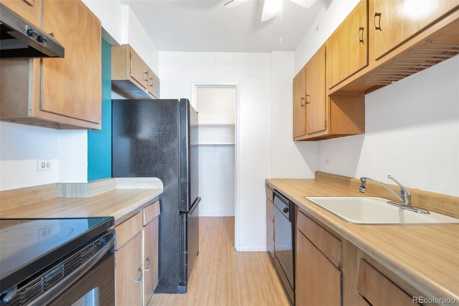 MLS Image #7 for 4570 e yale avenue,denver, Colorado