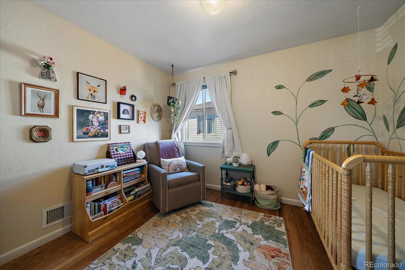 MLS Image #14 for 950  tennyson street,denver, Colorado