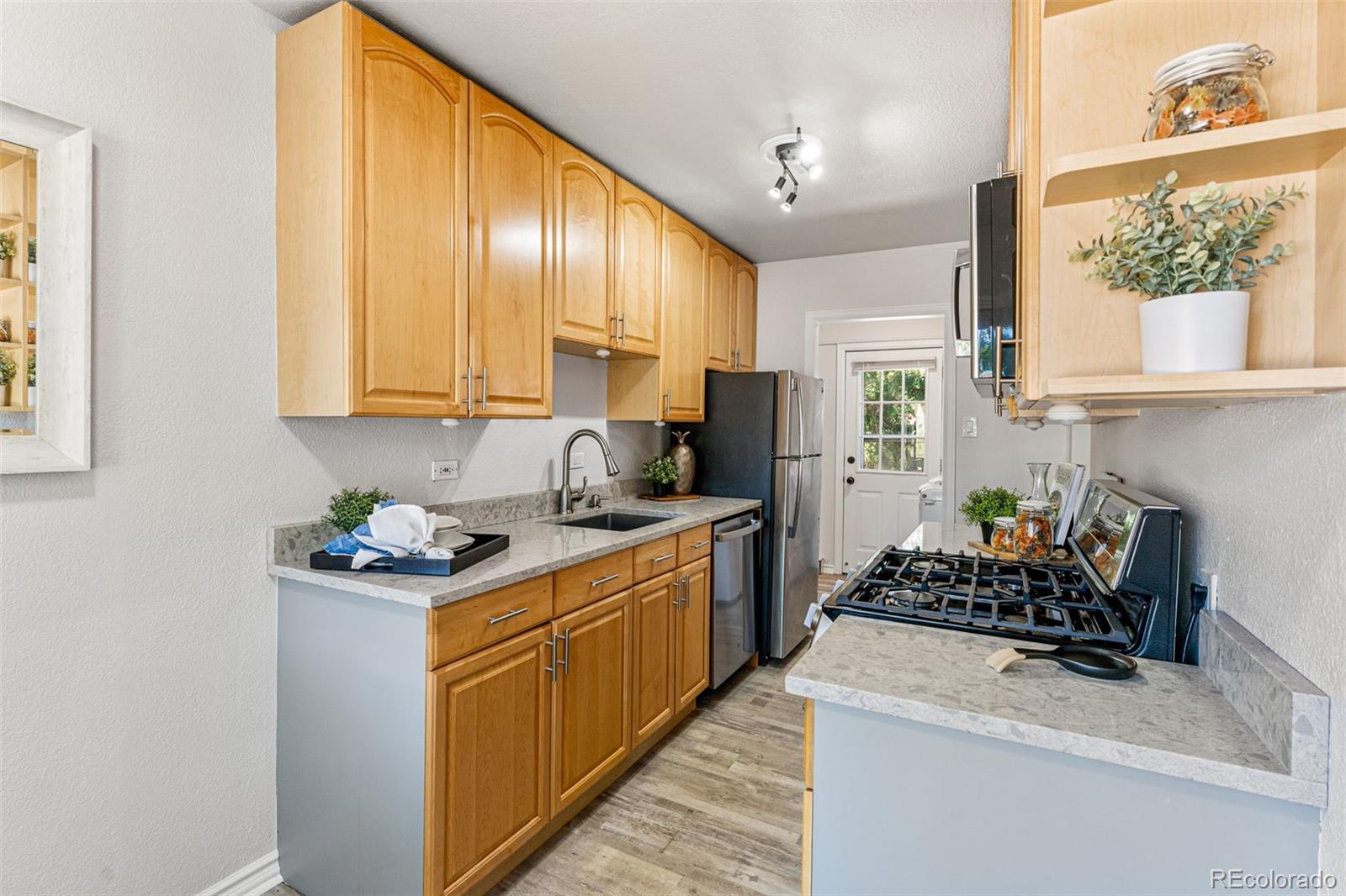 MLS Image #5 for 3004 s glencoe street,denver, Colorado