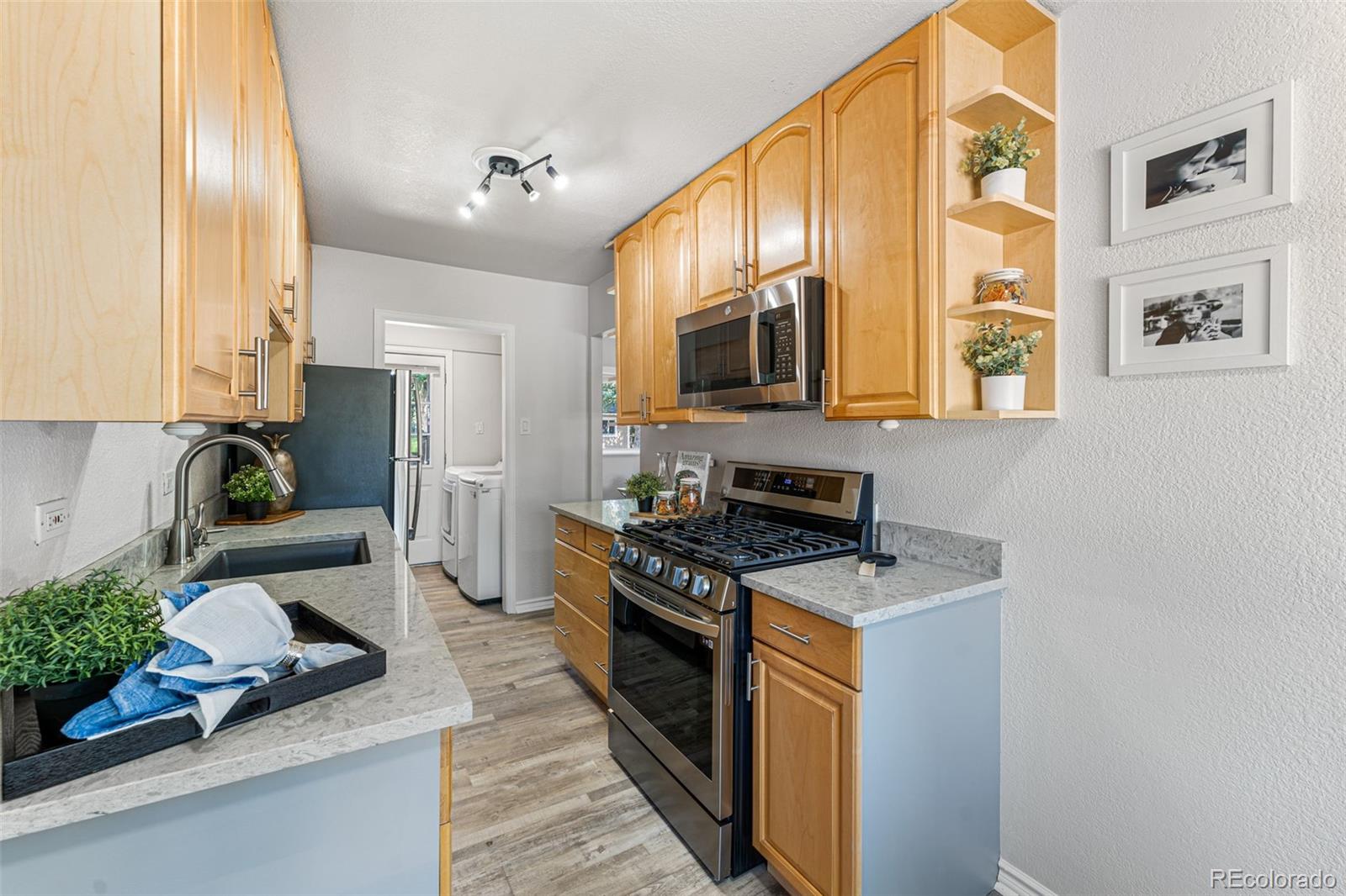 MLS Image #6 for 3004 s glencoe street,denver, Colorado