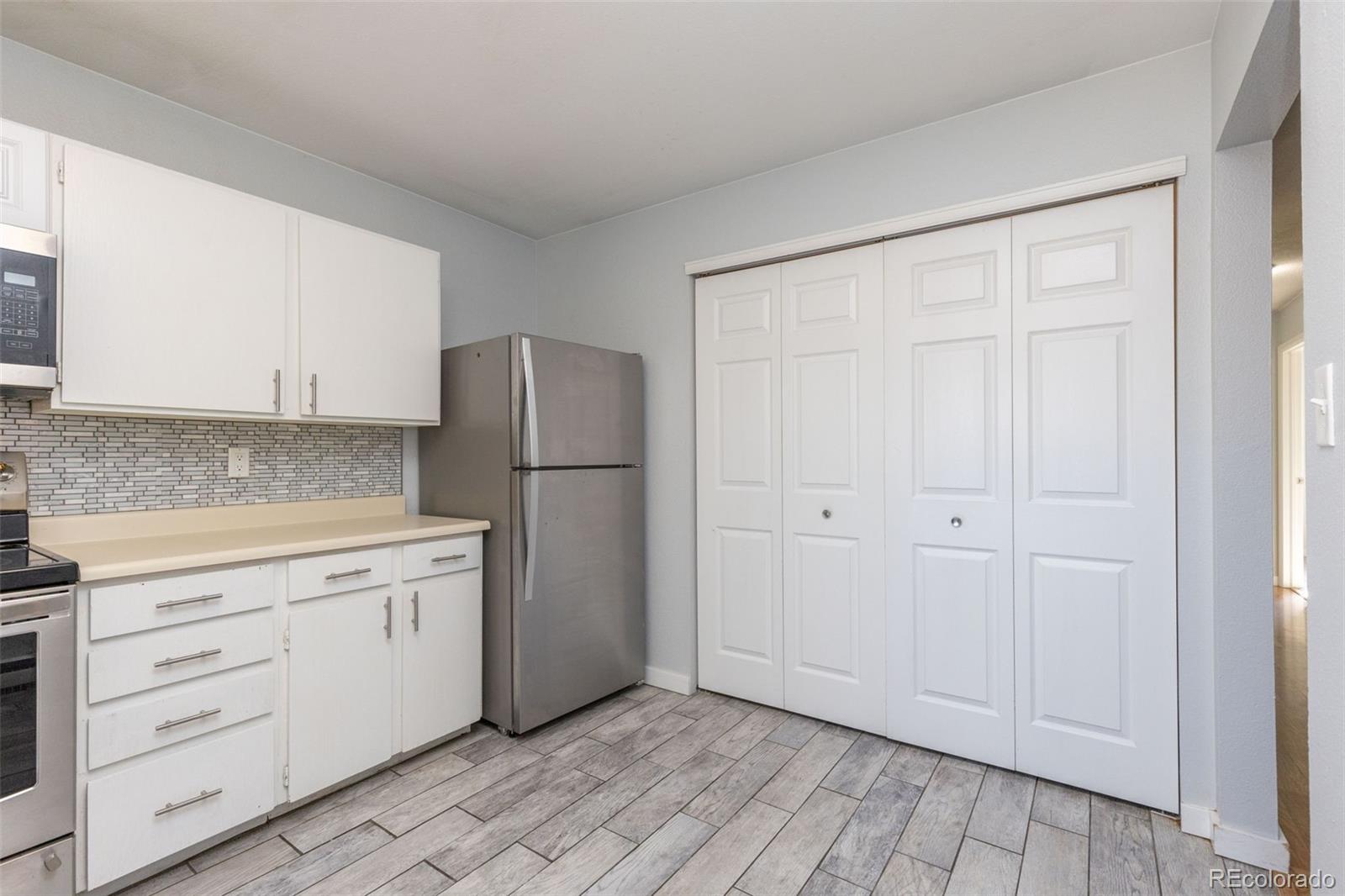 MLS Image #3 for 2241  dexter drive,longmont, Colorado