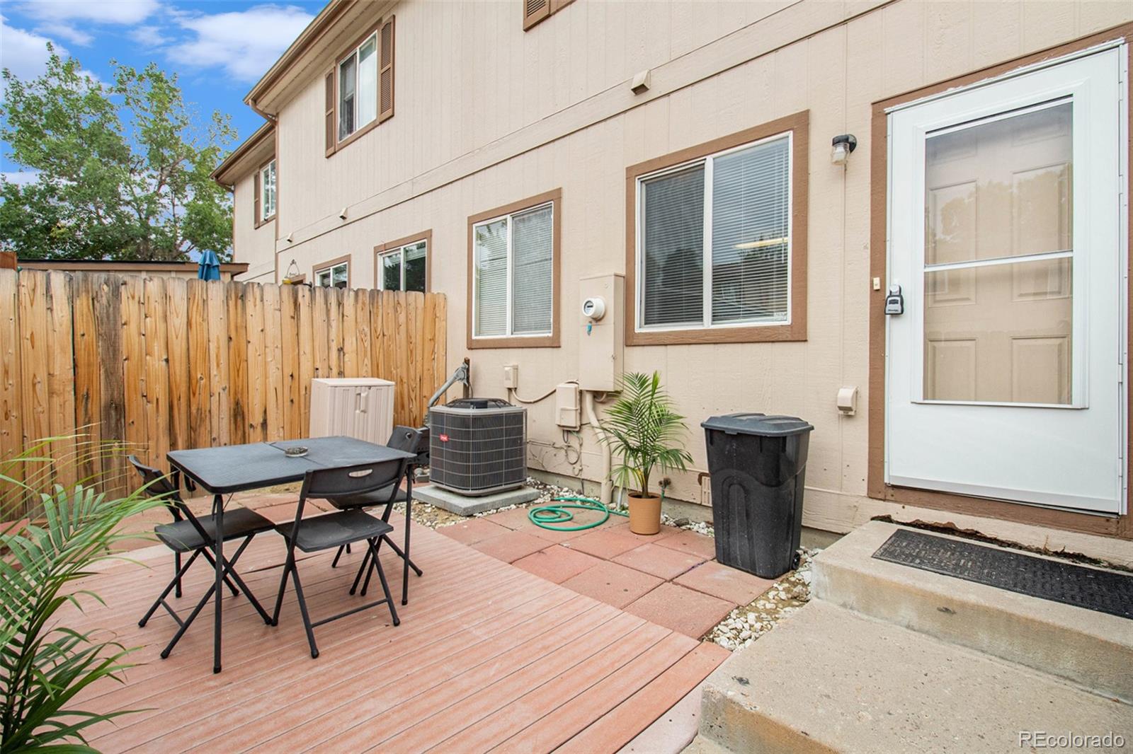 MLS Image #18 for 2644  devonshire court,denver, Colorado