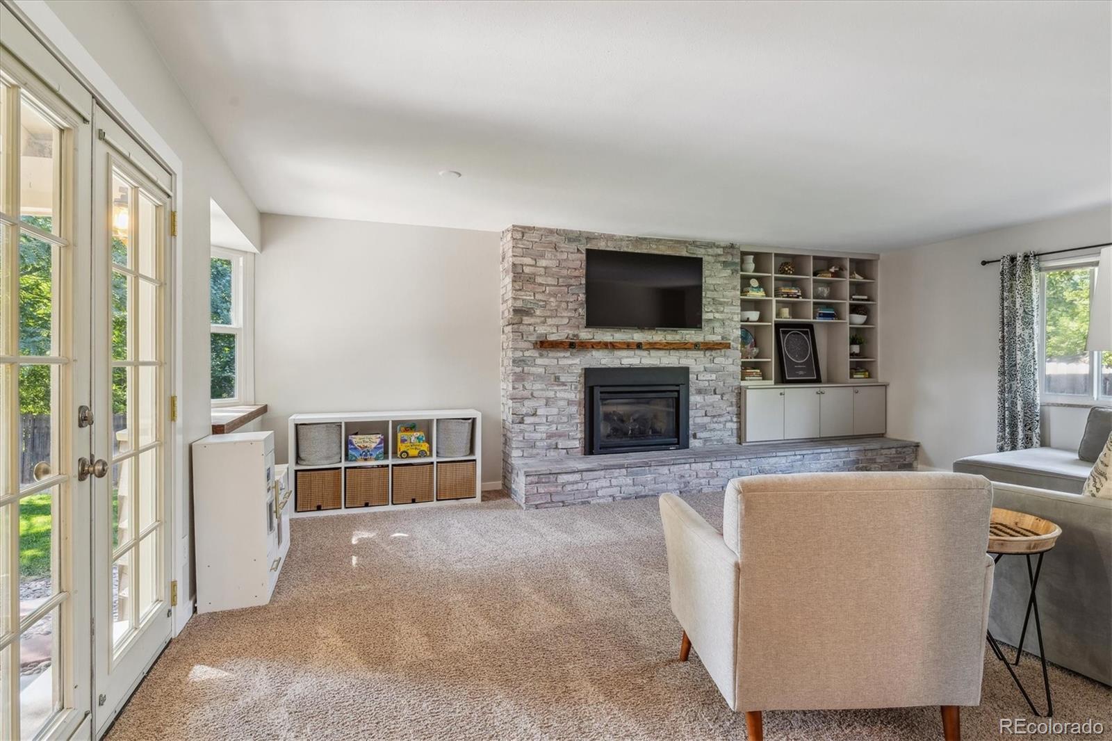 MLS Image #11 for 5670 e amherst avenue,denver, Colorado