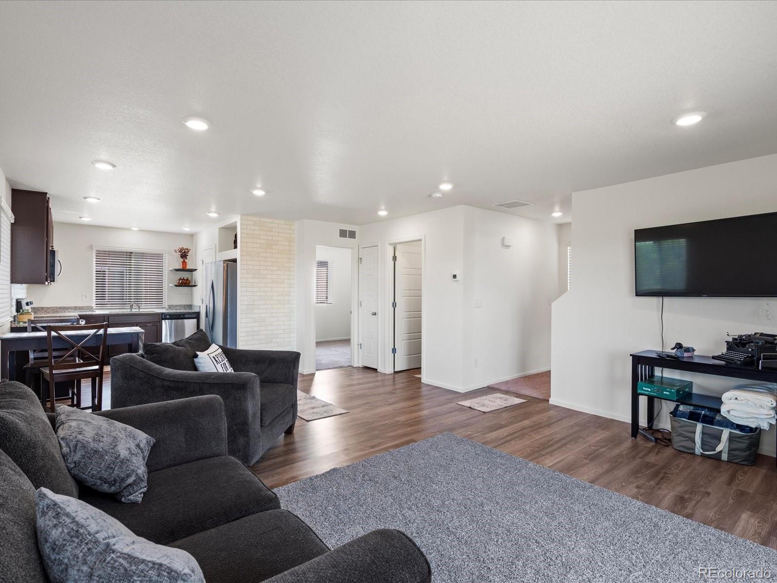 MLS Image #8 for 18645 e 54th place,denver, Colorado