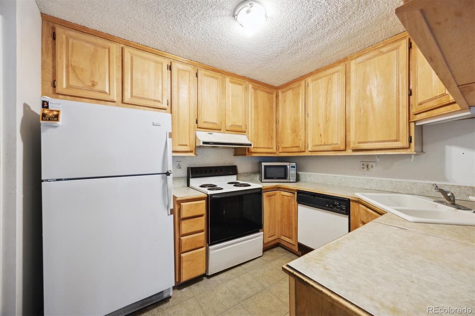 MLS Image #7 for 6960 e girard avenue ,denver, Colorado