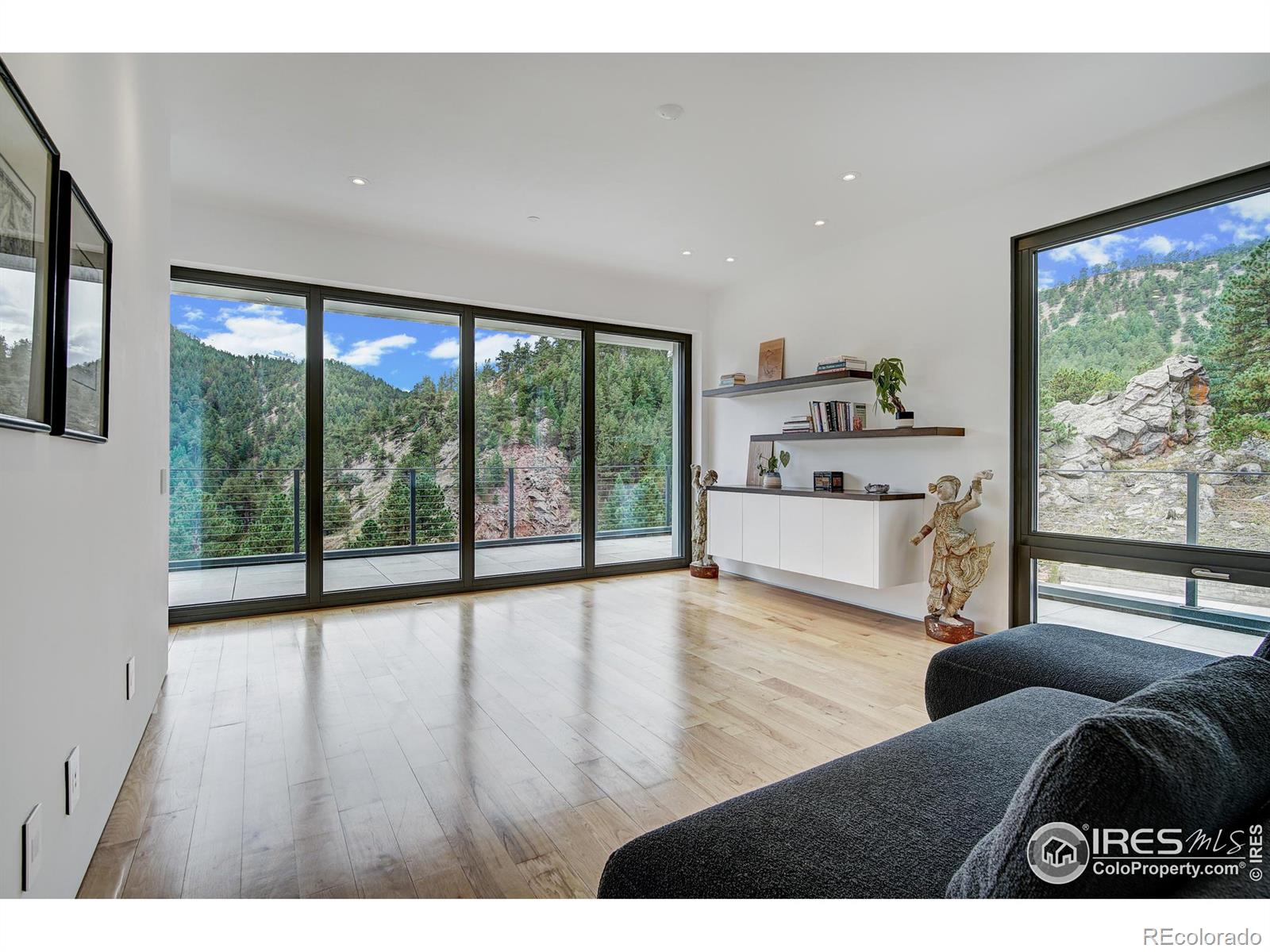 MLS Image #22 for 228  lion point,boulder, Colorado