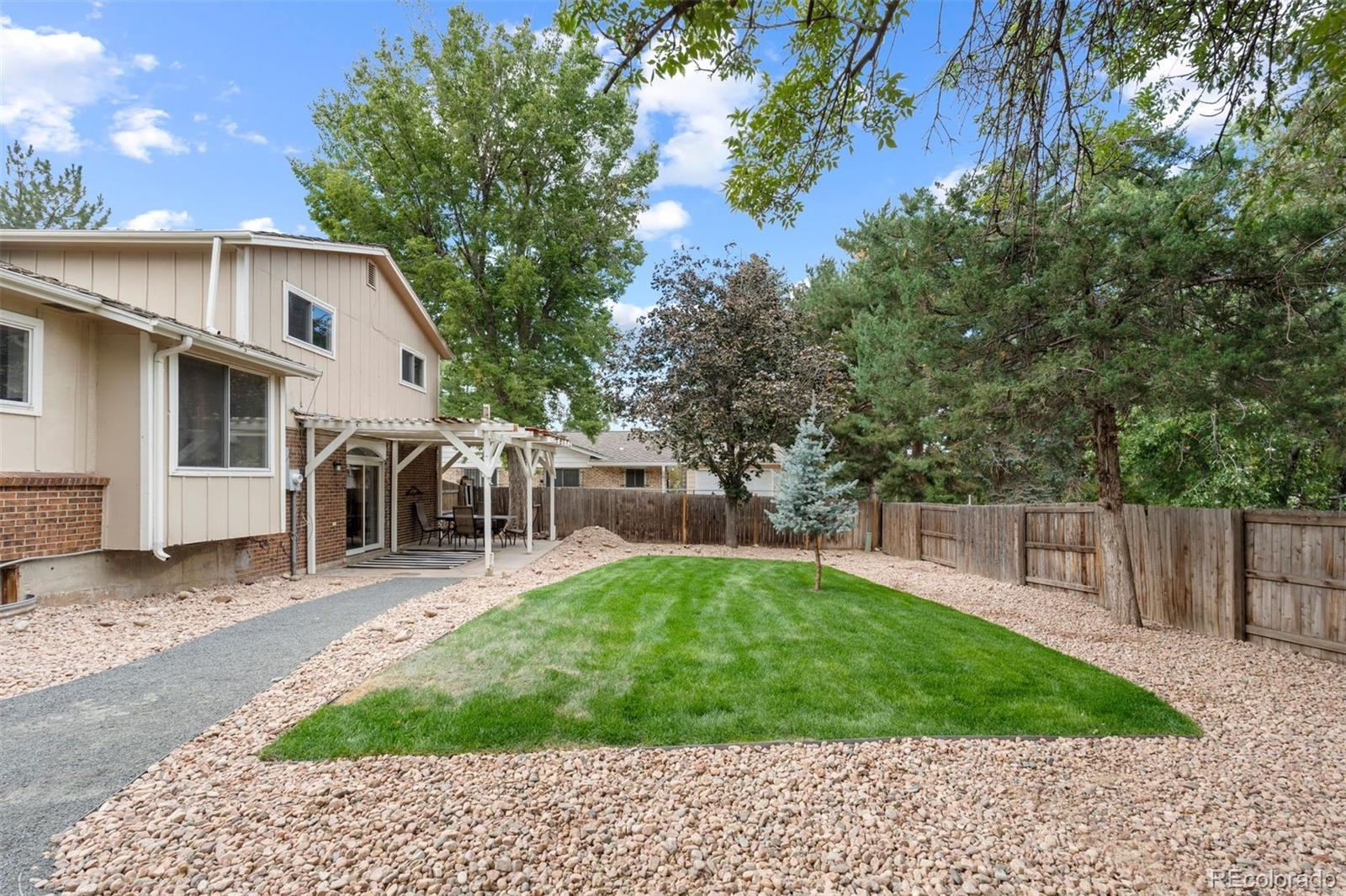 MLS Image #39 for 11395 e colorado drive,aurora, Colorado