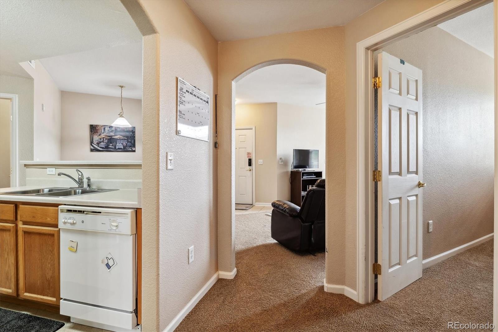 MLS Image #9 for 5703 n gibralter way,aurora, Colorado