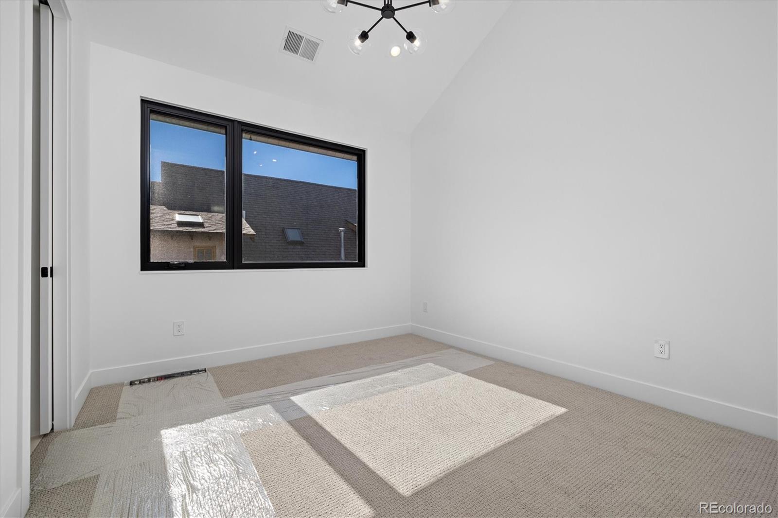 MLS Image #35 for 410 s vine street,denver, Colorado