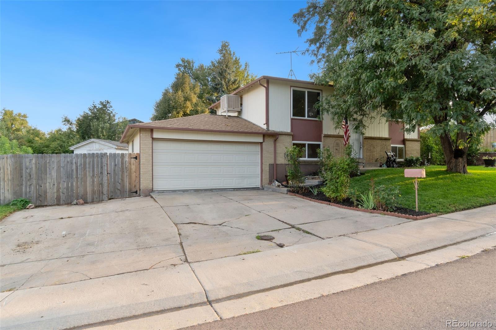 CMA Image for 11188 W Iowa Drive,Denver, Colorado