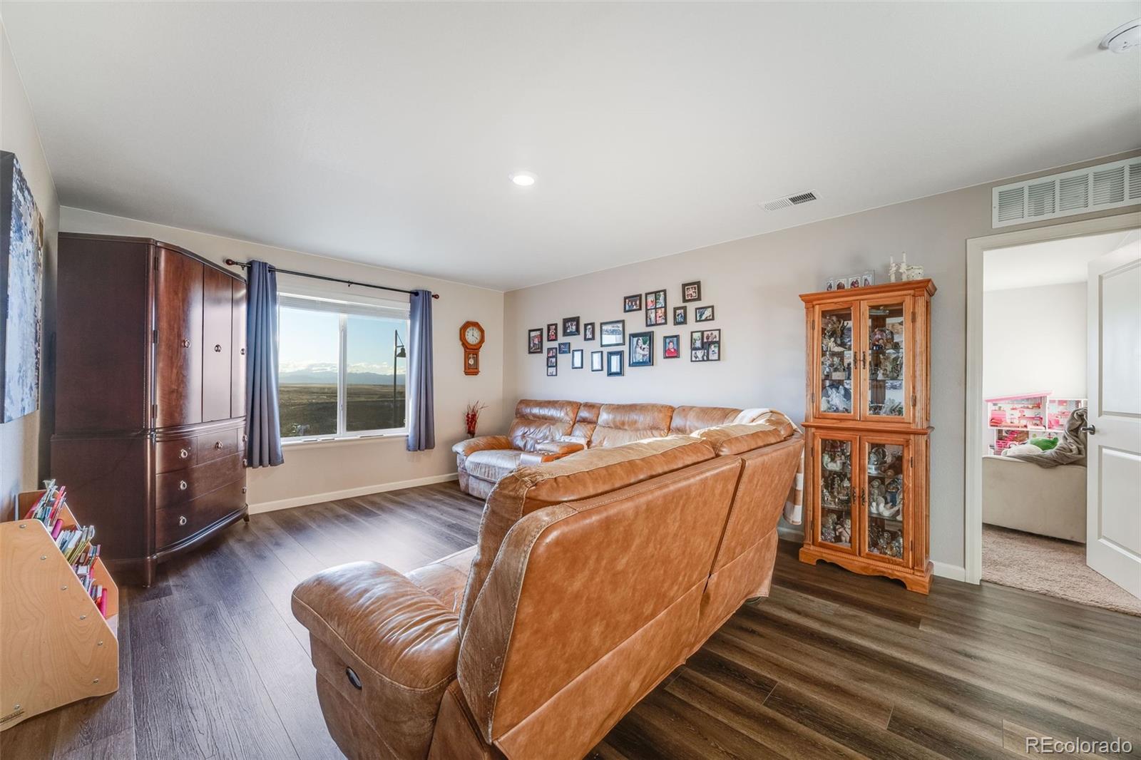 MLS Image #13 for 8890  uravan street,commerce city, Colorado