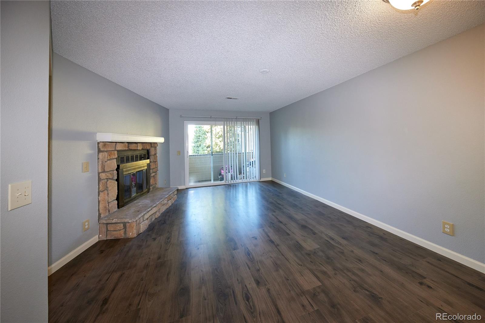 MLS Image #3 for 16051 e alaska place,aurora, Colorado