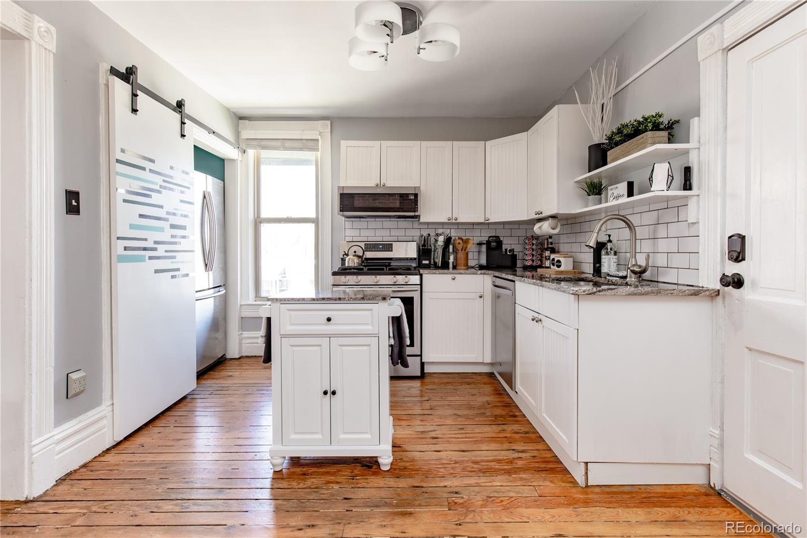 MLS Image #6 for 2358 n ogden street,denver, Colorado