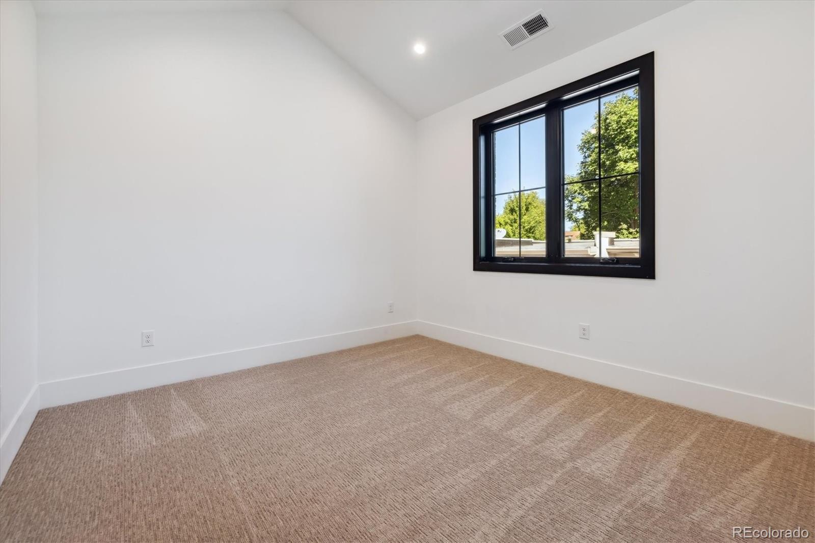 MLS Image #23 for 2511 s columbine street,denver, Colorado