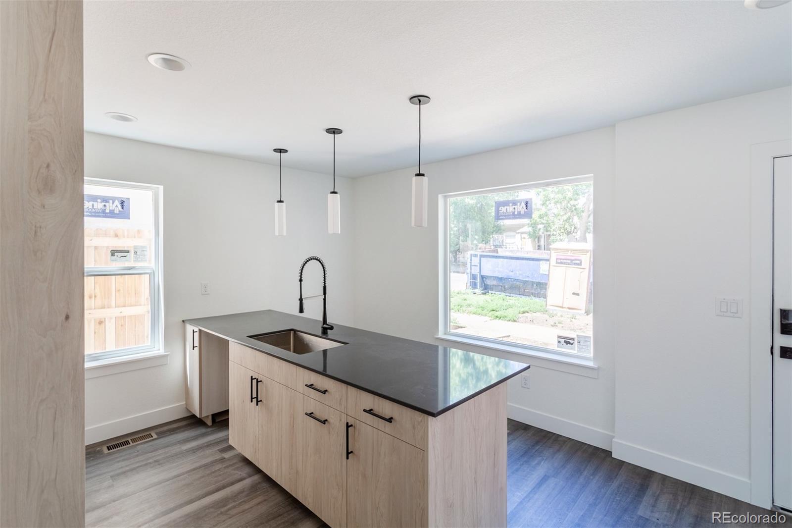 MLS Image #3 for 1574 n gilpin street,denver, Colorado