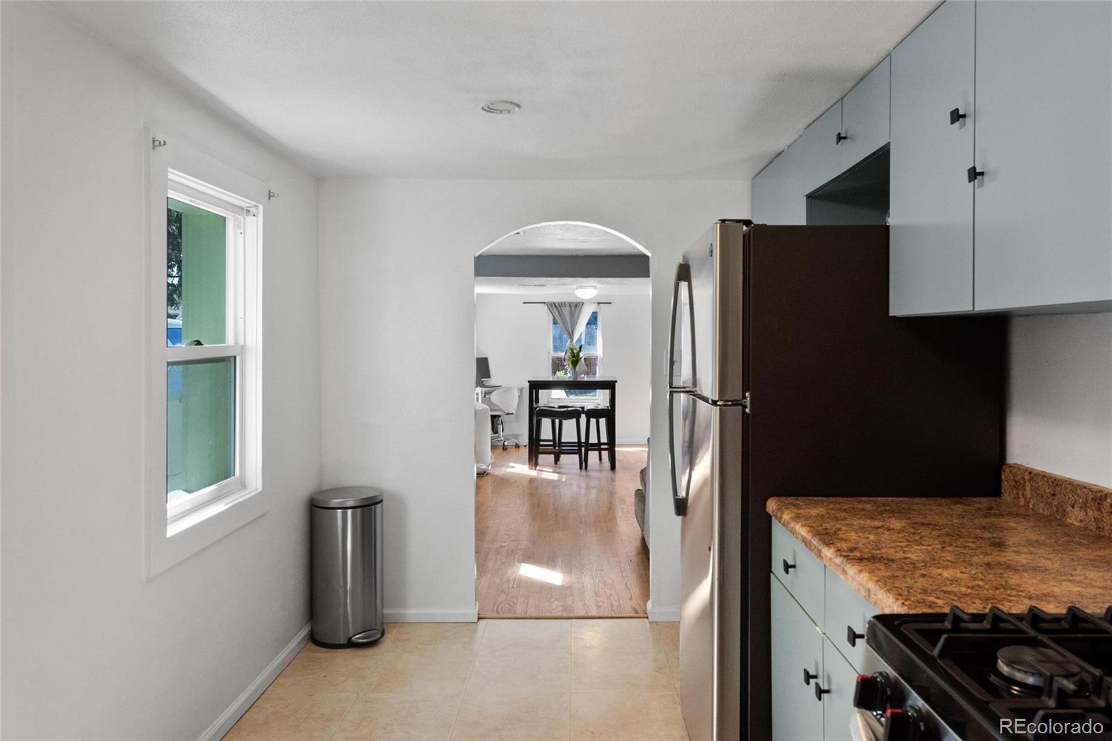 MLS Image #10 for 2929 w short place,denver, Colorado