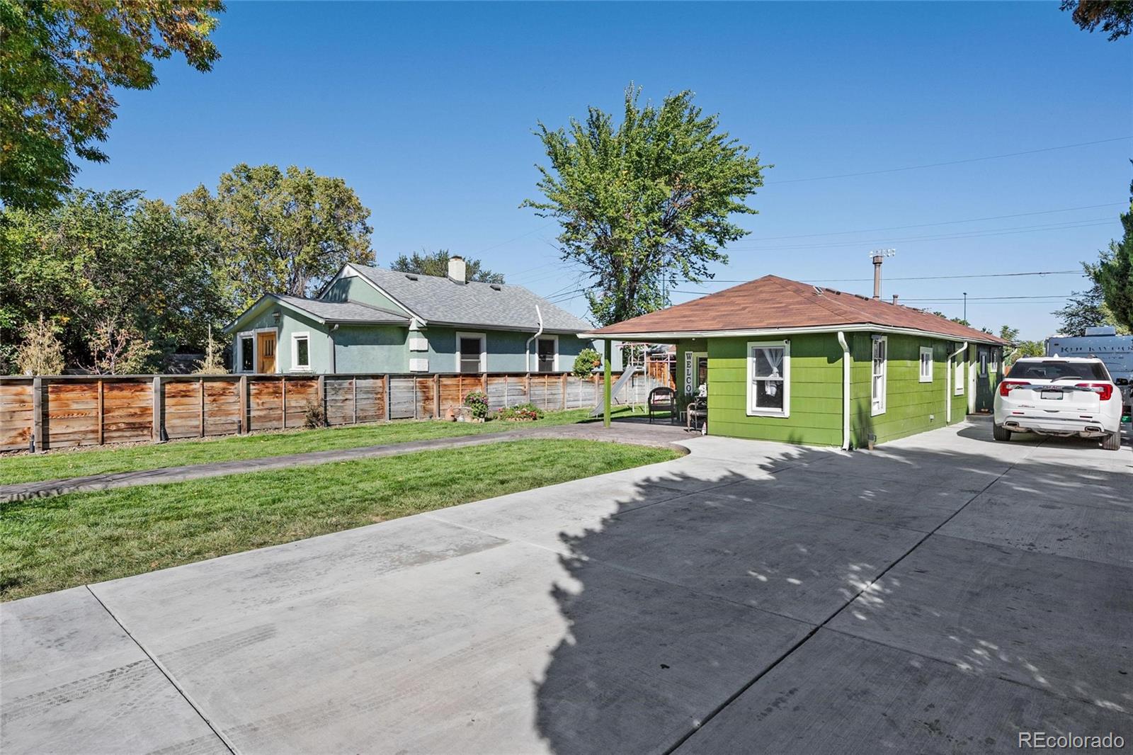 MLS Image #2 for 2929 w short place,denver, Colorado